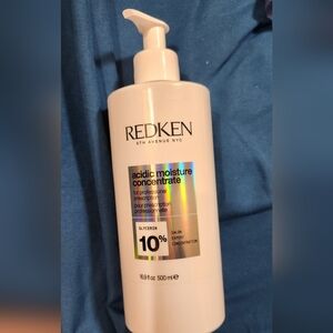 Redken Acidic Moisture Concentrate - White with Holographic Label